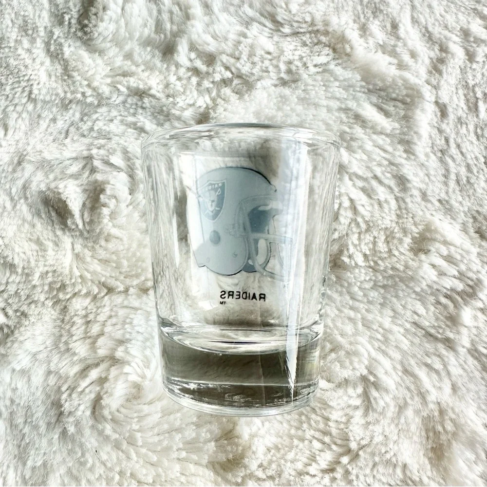 Vintage Oakland Raiders Shot Glass Shooter Las Vegas Helmet Collectible Hunter